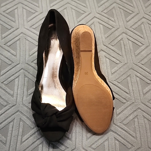 H&M Black & Tan Cork Wedges - Picture 4 of 4